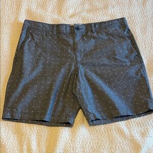 Original Penguin Patterned Shorts Men’s Size 38 8” Inseam